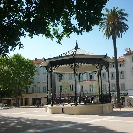 Le Floreal Apartmán *